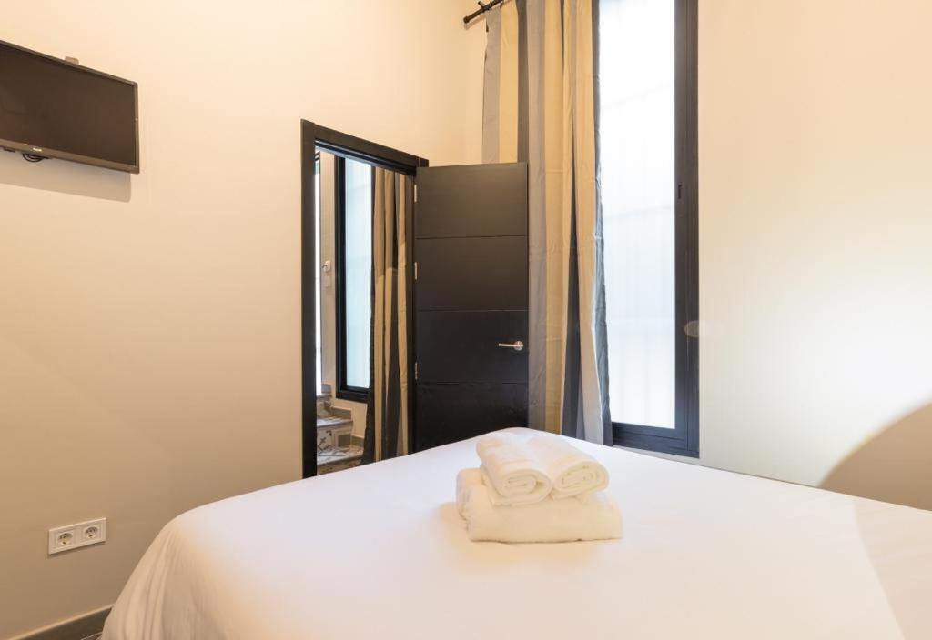 Historical Center Ollerias Apartment Malaga Luaran gambar